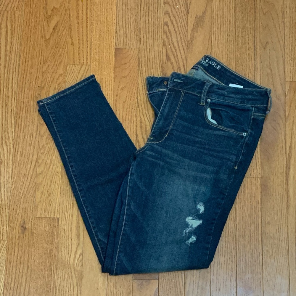 AE Super Stretch Skinny Destroyed Denim Jeans 12